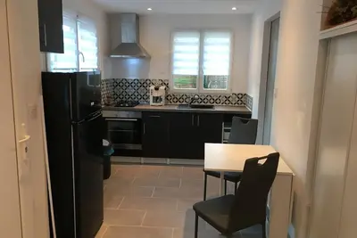 Studio Neuf Dans une Villa