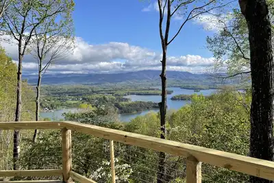 Image de Spacious Mountain Home