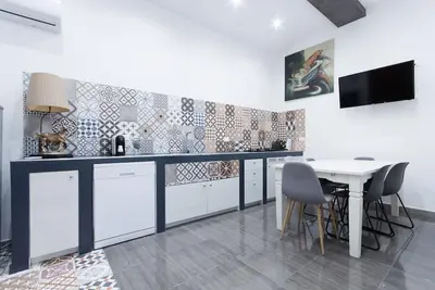 Image de Leonardo and Romeo Homes Deluxe Apartment