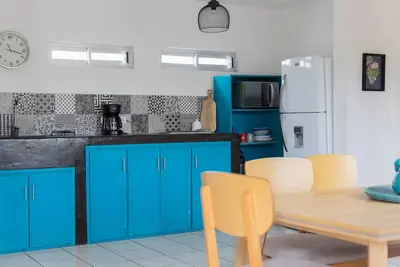 Image de 2bdr 2bath Apartment in downtown with high speed Wi-Fi. Walk to the malecon/sea.