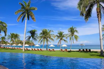 Image de July 12th-19th, Last Minute Special! Beach Massage included!