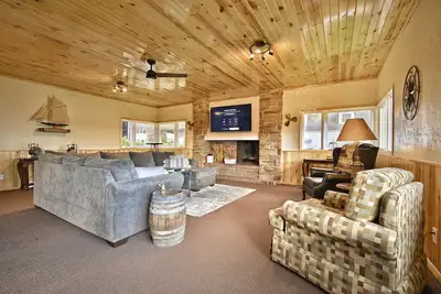 Image de Large Door County home 5 bedroom, 3 bath, with water view and access to marina