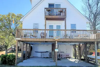 Image de Sound view beach retreat w\/ best of Island Life! Pets\/Family welcome!
