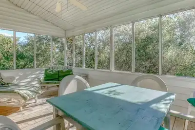 Image de Borders Seaside Resort - Short Walk to Beach - 2nd Floor Porch - Old Seagrove