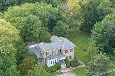 Image de 10 Acre Private Estate, Covered Hot Tub, Heated Pool, Xfinity Broadband,