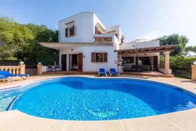 Image de Villa a Pocos Metros de la Playa, con Piscina Privada, Barbacoa en Terraza