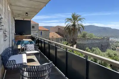 Image de Vieille ville, appartement  3 chambres, terrasse sud, barbecue, clim, wifi