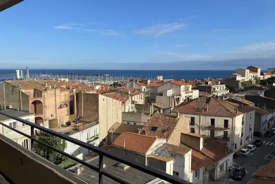 Vues exceptionnelles mer, port et toits de Sète