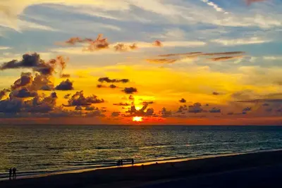 Image de 1/1 Full Gulf Beachfront / Gulf Shores Condo w/stunning Sunset & Sunrise views
