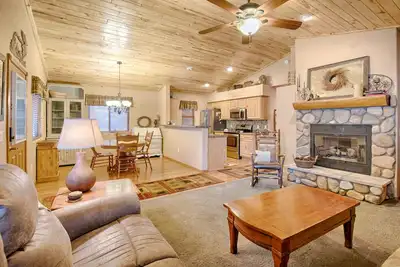 Image de Rim Country Cabin, sleeps 4.