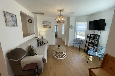 Image de Prime Location Close to Beach, Bay & Boardwalk. Beach Passes included!