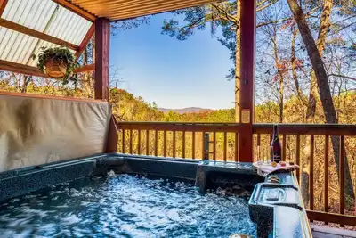 Image de Spring Mtn View! Handicap, Hot Tub, Air Hockey