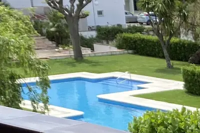 Vue mer jardin piscine 2ch 35 proximité Barcelone