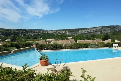 Image de Maisonnette avec piscine commune et plages des gorges de l'Ardèche à 5mn à pied