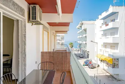 Image de Modern 2bdrm Apartment with Sea View