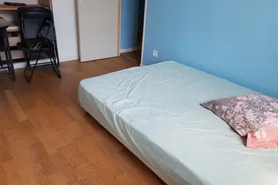 Image de Chambre privée pour 2 personnes dans un appartement