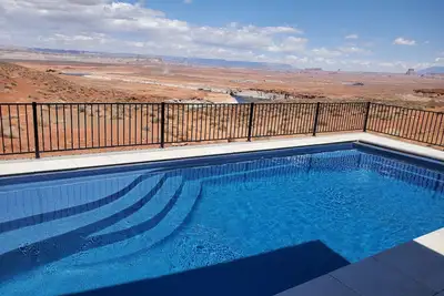 Image de Newly Built Home with Swimming Pool and Hot Tub!