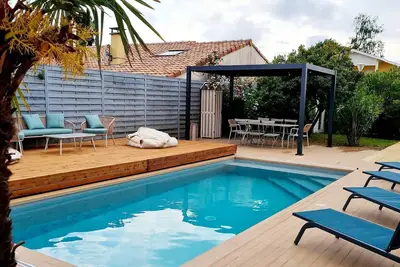 Biscarrosse Bourg  Villa avec piscine chauffée