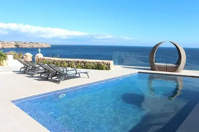 Image de Villa \"Tre Pini\" in 1st sea line with fantastic sea views and close to the beach