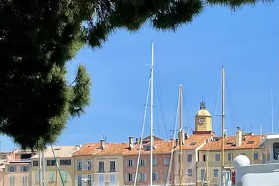 Image de St Tropez 10 minutes on foot Plage Tahiti