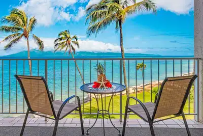 Image de Incredible Oceanfront condo with a view of Molokai! Royal Kahana 309