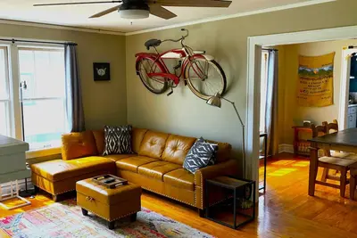 Image de Pet-Friendly Downtown Ironton minutes away Elephant Rocks, Johnson Shut-ins