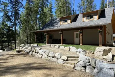 Image de Pioneer Cabin Next to Elkins Resort by Priest Lake