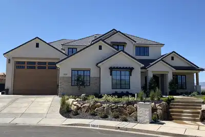 Image de Brand New! | Quiet & Secluded | Close to Southern Utah adventures and beauty