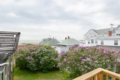 Image de Come enjoy 7 miles of beaches in Sunny Oob in this 2 bedroom condo.