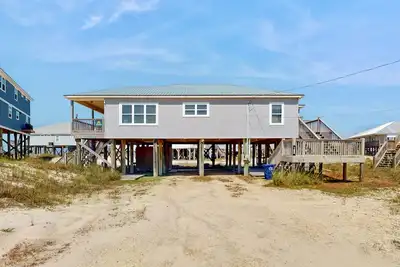 Updated, Dog-Friendly Home w/Free WiFi, Beach Views, Covered Porch, Washer/Dryer