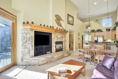 Image de Mammoth Green 213: Pet Friendly, Walking to Eagle Lodge, On Sierra Star Golf