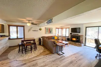 Image de Wildflower 27: Pet Friendly, Close to Green Line Shuttle