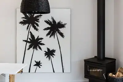 Image de Beach & Cafes - Fireplace - Air Con - Pets