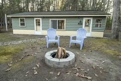 Image de Basswood Hideaway - Wooded Retreat near Bass Lake and Lake Michigan!