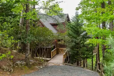 MsBeeHavin'*Views*Hiking*Pets Ok*3Bd\/3ba