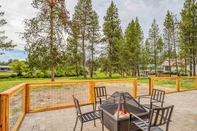 Image de New 4 bedroom Home Along the Canal and Close to Sunriver!