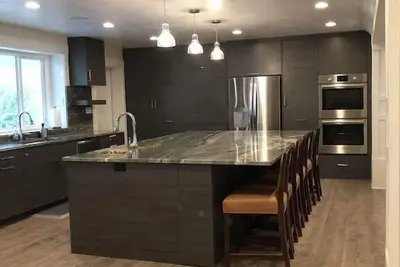 Image de Gorgeous Provo Utah Gathering House Available for Short or Long Term Stays!
