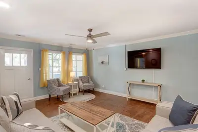 Image de Heated Pool Access, Large Tybee Home