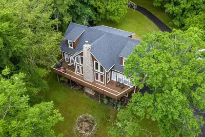 Image de Cardinal's Nest - Secluded 9+ Acres, 3, 000+ sq. ft. , firepit in Columbia, Tn