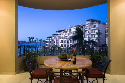 Image de Closest to the Beach 2br Oceanfront Villa on 3rd Floor at Luxury Resort & Spa