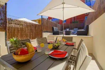 Image de Appartement pour 6 couchages - Piscine et Parking
