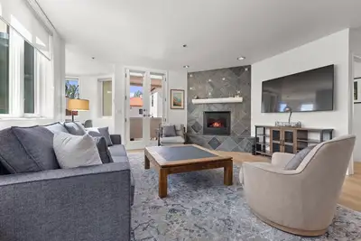 Image de Patio, Private Washer/Dryer, Outdoor Pool & Hot Tub