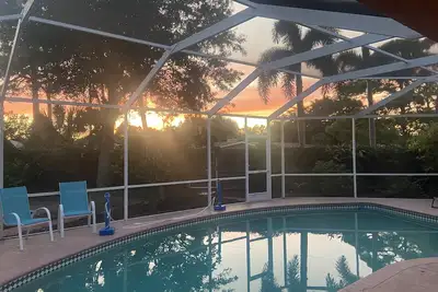 Image de Tropical Oasis 5 min to Siesta Key, Private Salt Water Pool w Lanai!