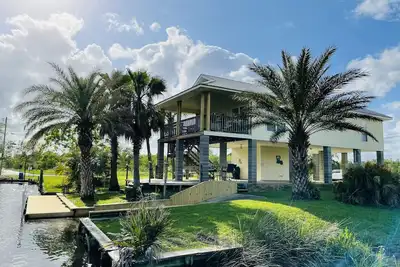 Image de Waterfront Camp in Jourdan River Estates