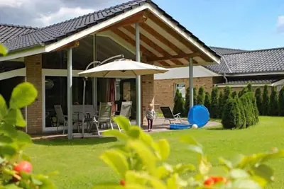 Image de Vacation home for 6 guests with 105m² in Schwienkuhl (153760)