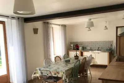 Image de Gîte rénové avec jardin, proche loisirs et commerces, à une heure de Nancy et Metz