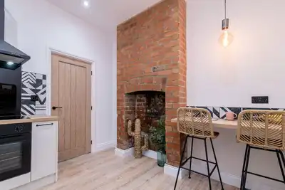 Image de Self Contained, Full Ibiza inspired Boutique Apartment.