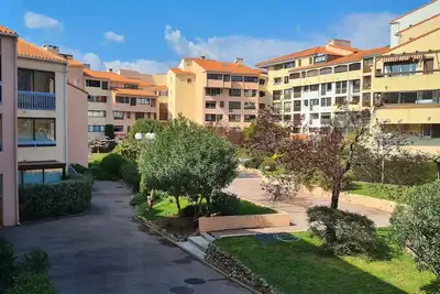 T2 + piscine aux portes du vieux frejus et à 5 mn de la plage