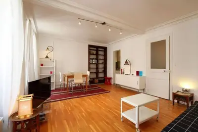 Image de Furnished 2-room apartment in Paris, République district