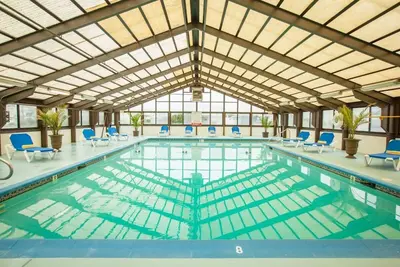 Image de Ultimate Beach Escape! 4 Great Units w/ Kitchen, Bar, Free Parking!